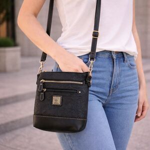 Stone & Co. 3 In 1 The Sydney Convertible Bag Wristlet Clutch Crossbody